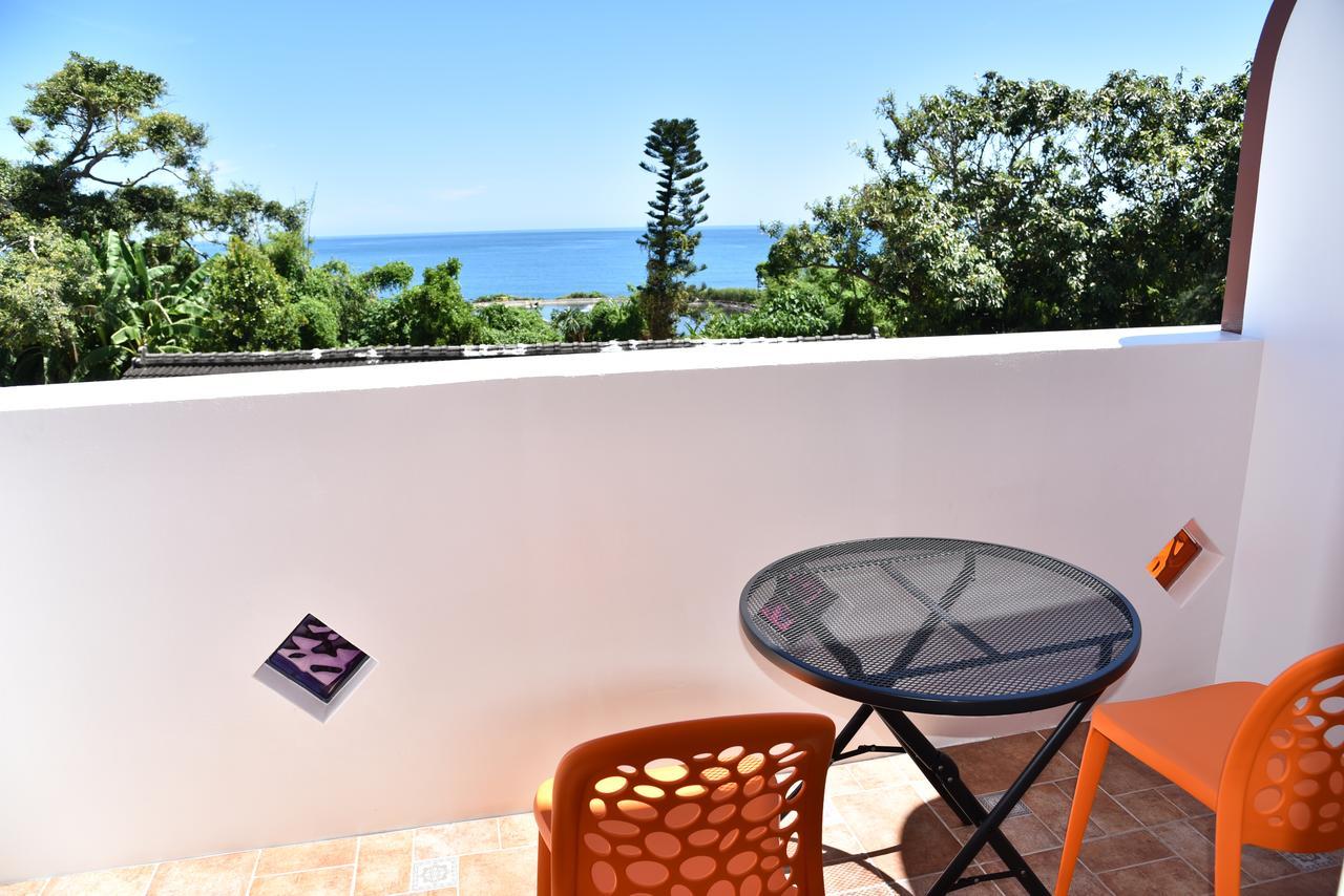 Spring Enjoy Color B&B T'ai-tung Esterno foto